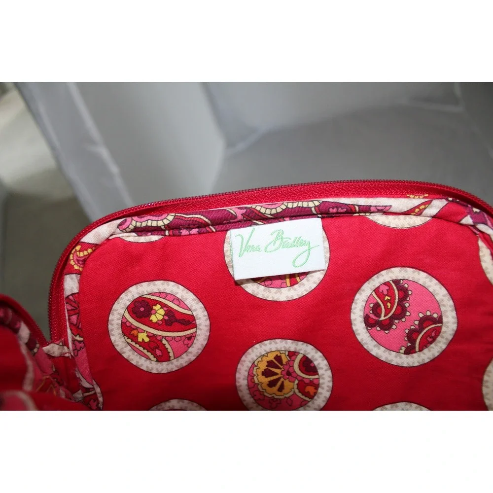 Vera Bradley Rosie Posies Tablet e-Reader Pouch Retired 2012 Red Floral Paisley‎